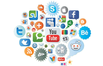 تصاعُد تأثيرها في القرار السياسي والمجتمعي.. السوشيال ميديا تعيد تشكيل الرأي العام من كشف الحقائق إلى صناعة {الترند} 