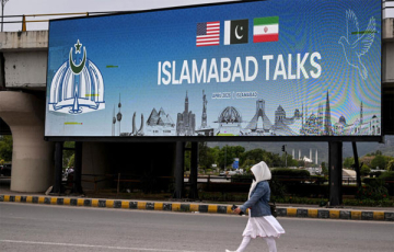 بدء مفاوضات إسلام أباد.. شروط متبادلة وأجواء من {عدم الثقة}