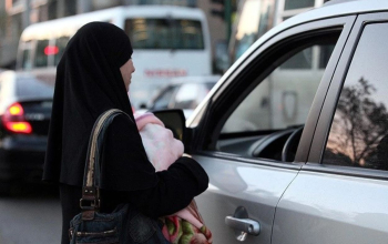 أطفال الإشارات وشباب التقاطعات.. تسوّل مركب تتقاطع فيه الجريمة مع الهشاشة الاجتماعية