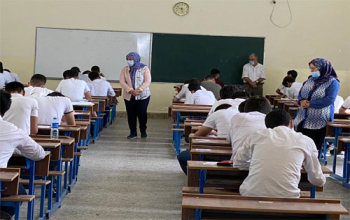 تقليص المناهج.. هل يُخفف من أزمة التعليم المزمنة؟